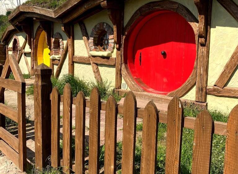 اتاق استاندارد چهار تخته, едем