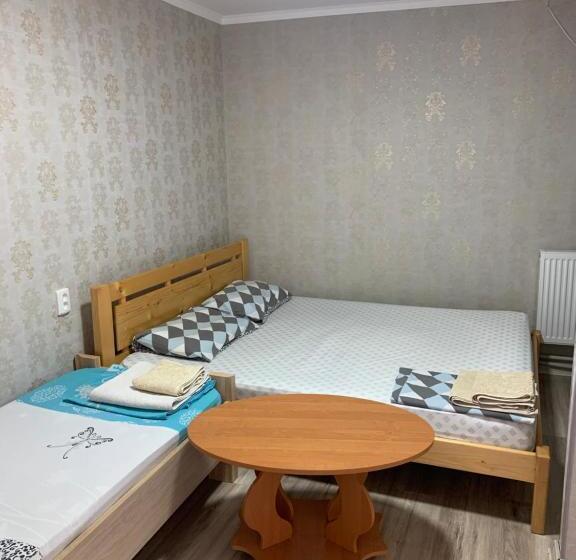 Cameră Triplă Clasică, гостиный дом Comfort