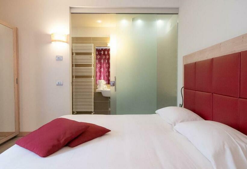 חדר דחוקס עם מיטת קינג, Albergo Monte Giove