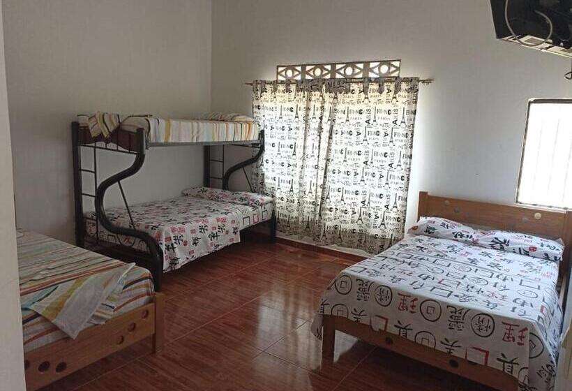 غرفة عائلية, Centro Vacacional Los Pijaos