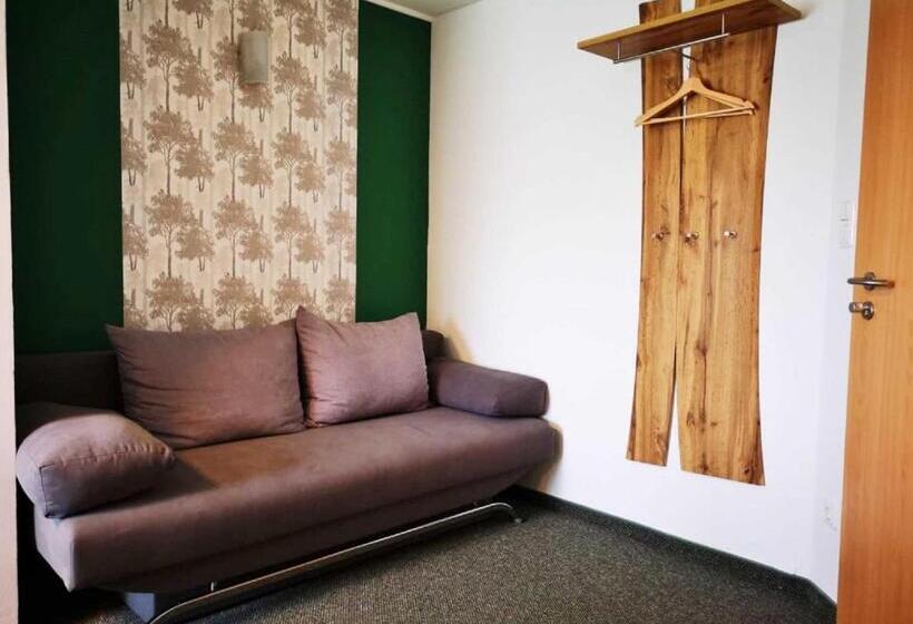 コンフォートトリプルルーム, Landhaus Kirchberg