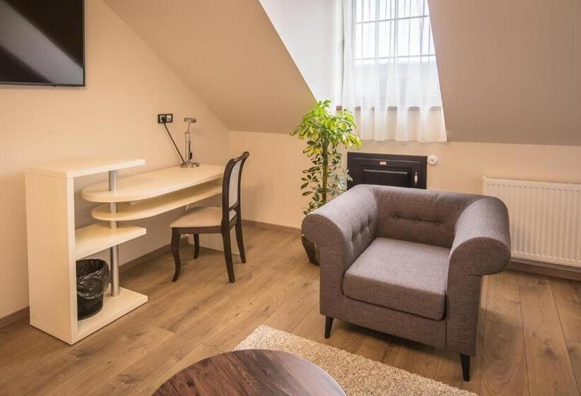 Номер Deluxe, Pension Kokel