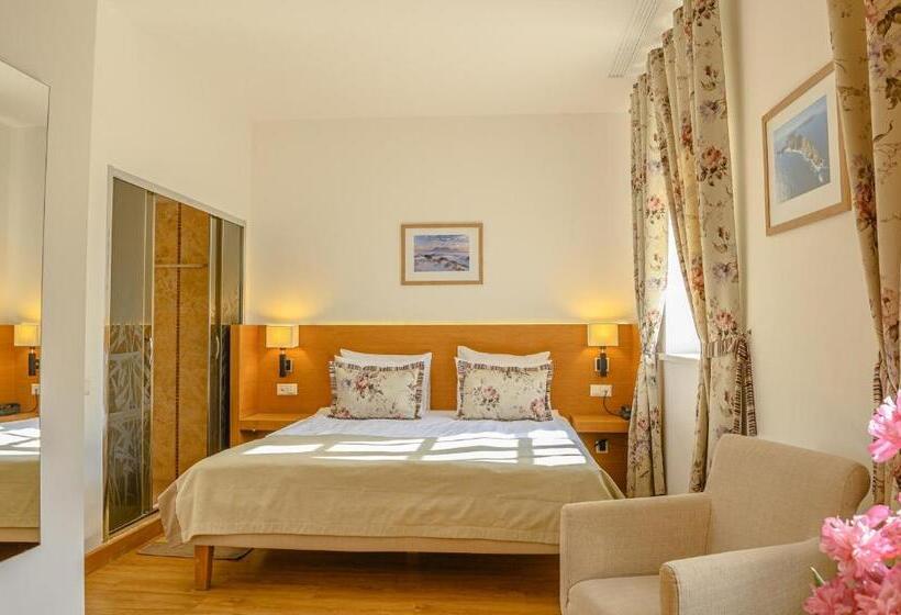 スーペリアールーム, мис доброї надії полтава