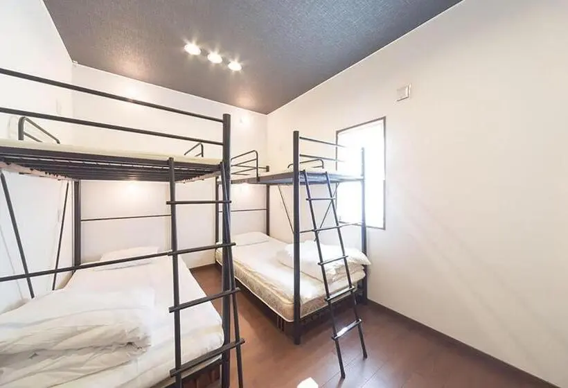 エコノミー4人部屋, Guesthouse Nibutani Yanto