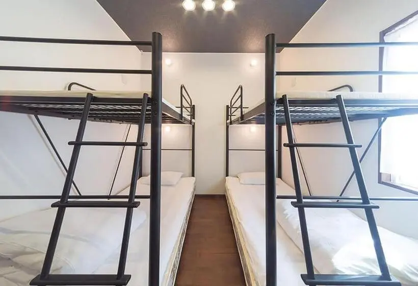 エコノミー4人部屋, Guesthouse Nibutani Yanto