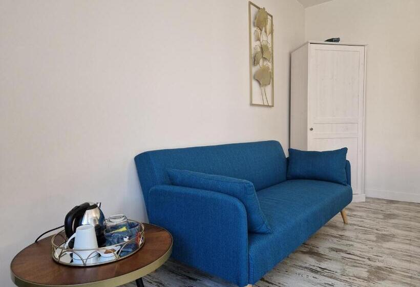 Номер Стандарт Вид на Сад, Chambres D Hôtes Une Autre Maison