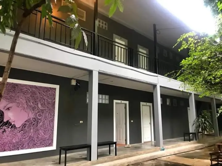 バルコニー付きスタンダードトリプルルーム, บ้านพระจันทร์ รีสอร์ท