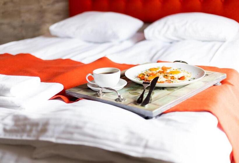 스탠다드 룸 킹사이즈 침대, ліжниця