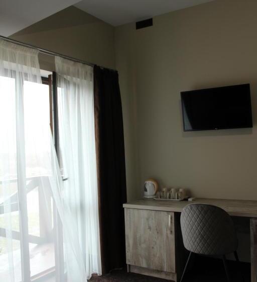 스탠다드 룸 킹사이즈 침대, ліжниця