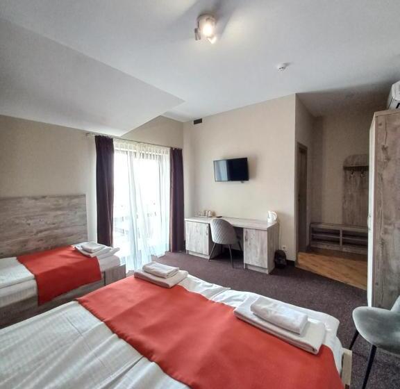 스탠다드 트리플 발코니 룸, ліжниця