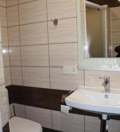 스탠다드 트리플 발코니 룸, ліжниця