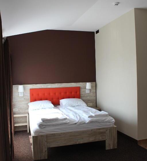 스탠다드 룸 킹사이즈 침대, ліжниця