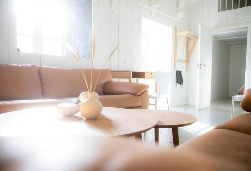 מיטת קינג בסוויטה, L Persnäs