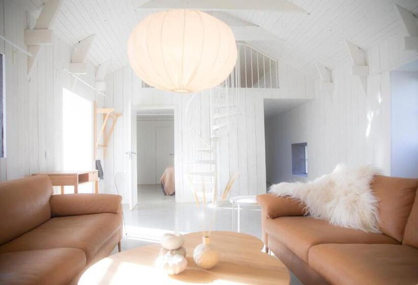 מיטת קינג בסוויטה, L Persnäs