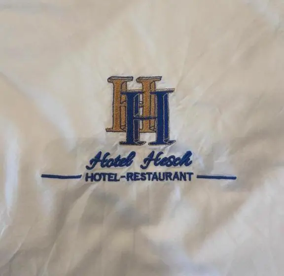 デラックスファミリールーム, Restaurant Hesch