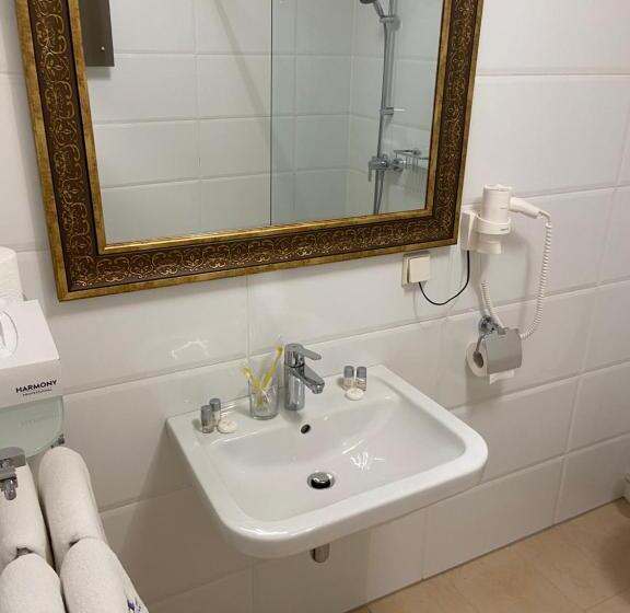 Номер Deluxe, Restaurant Hesch