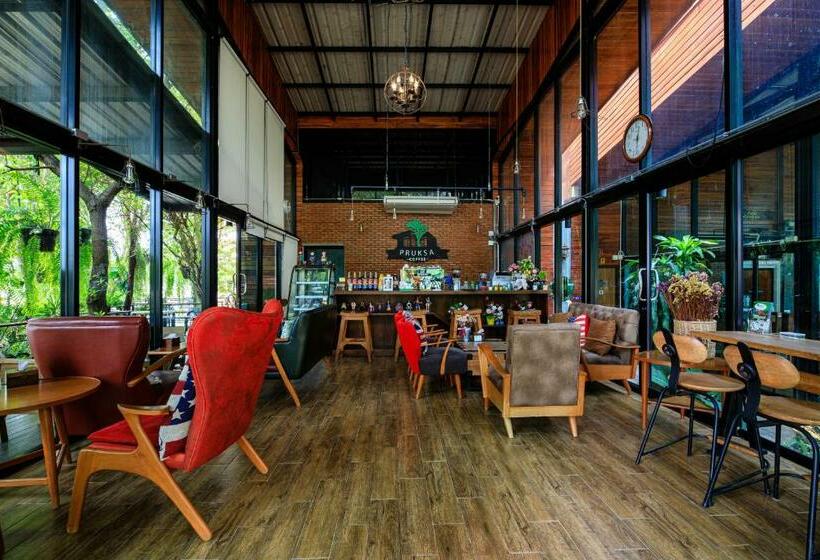 Deluxe-huone, วันสุขรีสอร์ทสุโขทัย