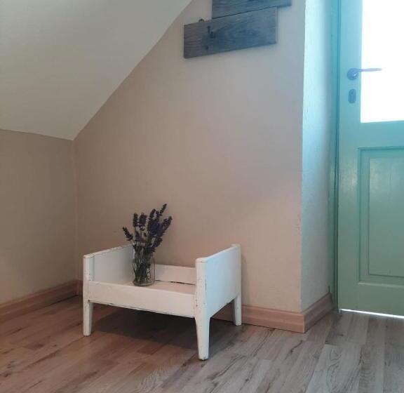 شقة غرفتين, La Corte Dei Cerri