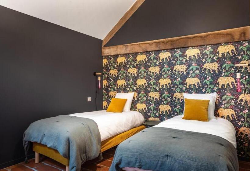 חדר משפחתי, Une Escale En Berry