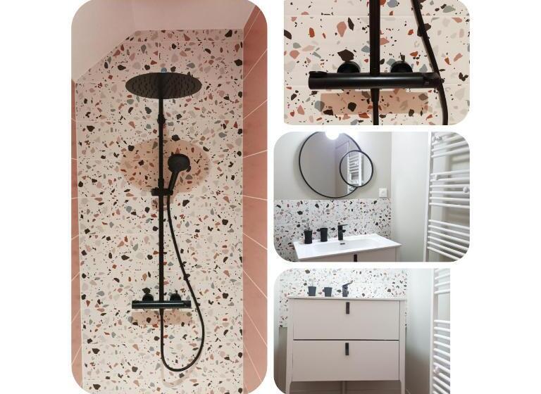 חדר משפחתי, Une Escale En Berry