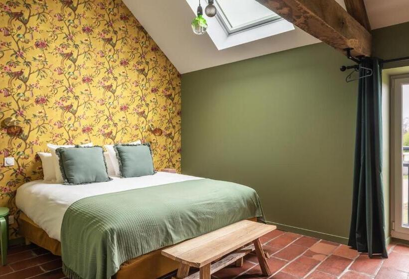 חדר משפחתי, Une Escale En Berry