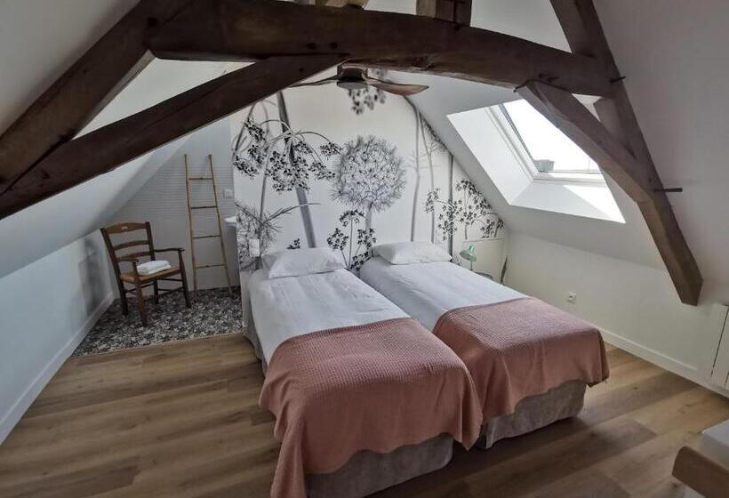 חדר סטנדרט לשלושה, Une Escale En Berry