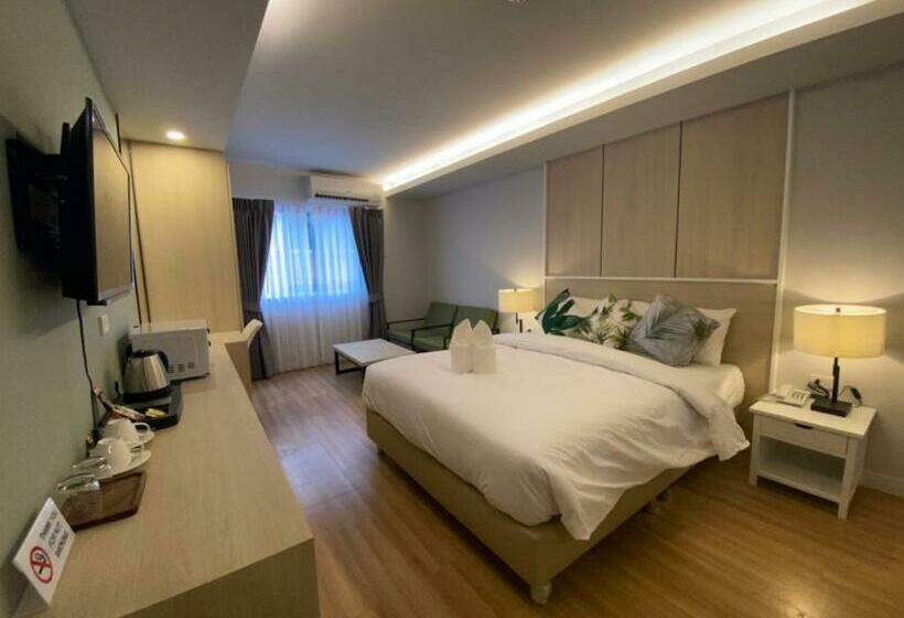 Номер Стандарт с Балконом, Greenhills Resort Si Racha