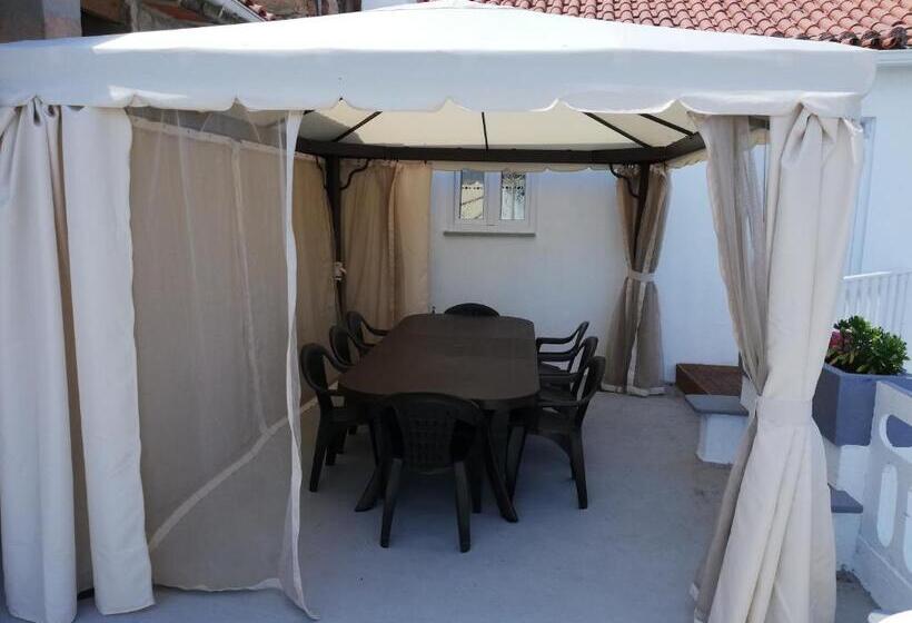 Номер Стандарт Индивидуальный, Mondalva   Guest House