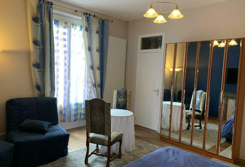 标准房带园景, Gîtes Du Domaine D Auxonnettes L&j Evenements