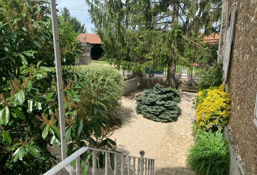 标准房带园景, Gîtes Du Domaine D Auxonnettes L&j Evenements