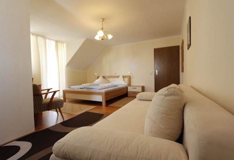 Номер Стандарт Трехместный, Adria Stuben