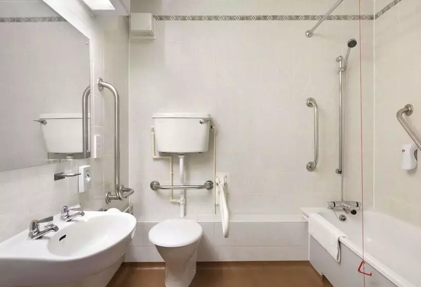 ダブルベッドスタンダードルーム, Days Inn Taunton