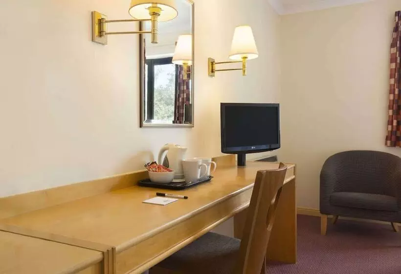 ダブルベッドスタンダードルーム, Days Inn Taunton