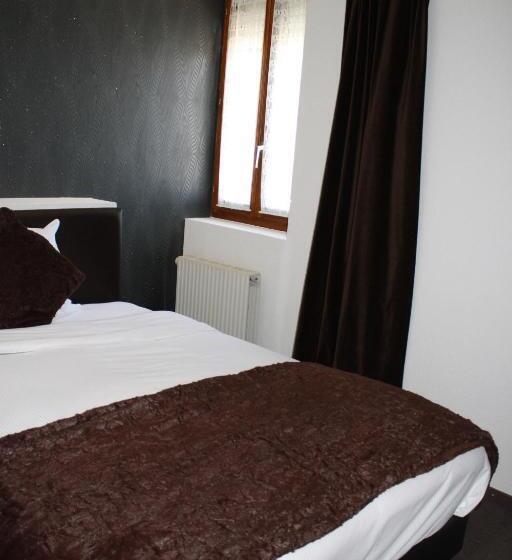 Семейный Номер, De La Gare