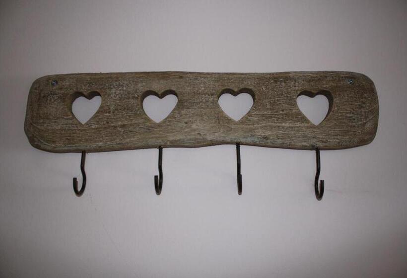 Номер Стандарт, De La Gare