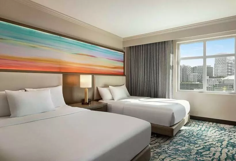 身障者適用スイートルーム, Embassy Suites By Hilton Tampa Downtown Convention Center