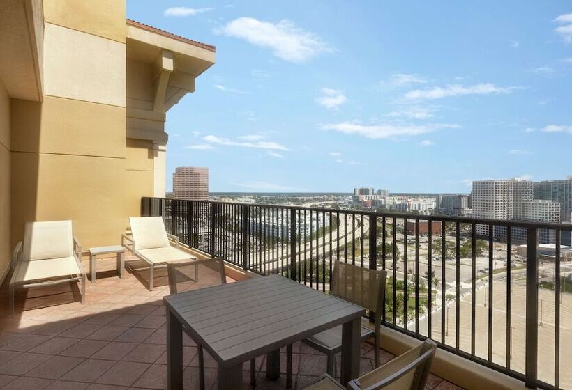 إستوديو قياسى سرير مزدوج, Embassy Suites By Hilton Tampa Downtown Convention Center