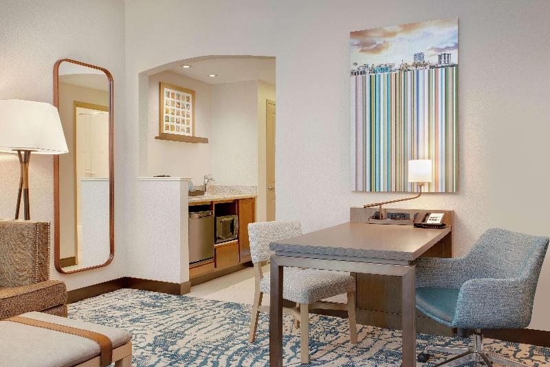 جناح سرير كينج, Embassy Suites By Hilton Tampa Downtown Convention Center