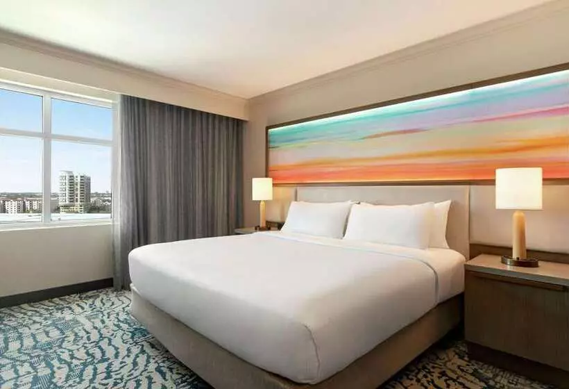 スタンダードルーム, Embassy Suites By Hilton Tampa Downtown Convention Center