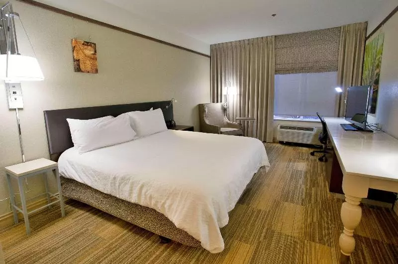 プレミアムルーム, Hilton Garden Inn Bentonville Rogers