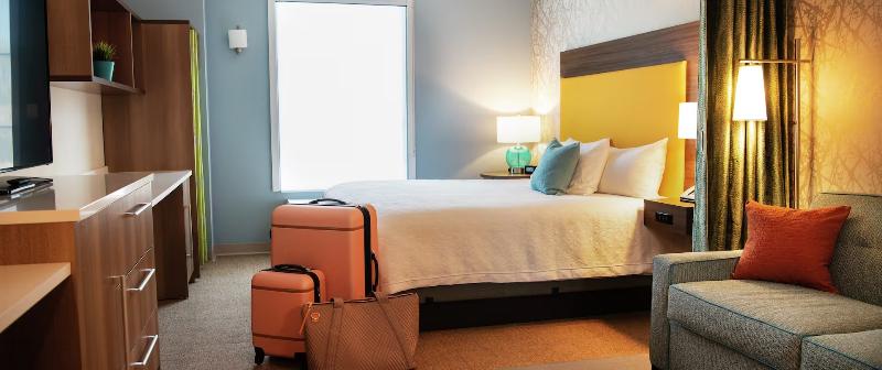 Standard Værelse King-seng Tilpasset til Handicappede, Hilton Garden Inn Dubuque Downtown