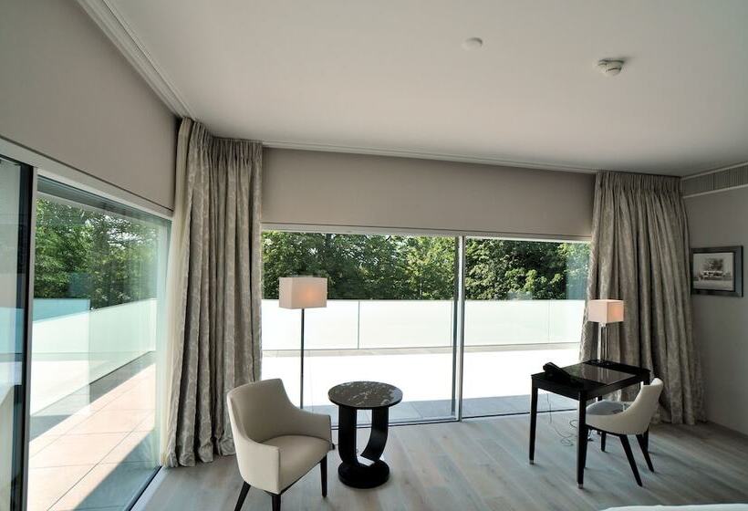 デラックスルーム, Hostellerie Le Petit Manoir