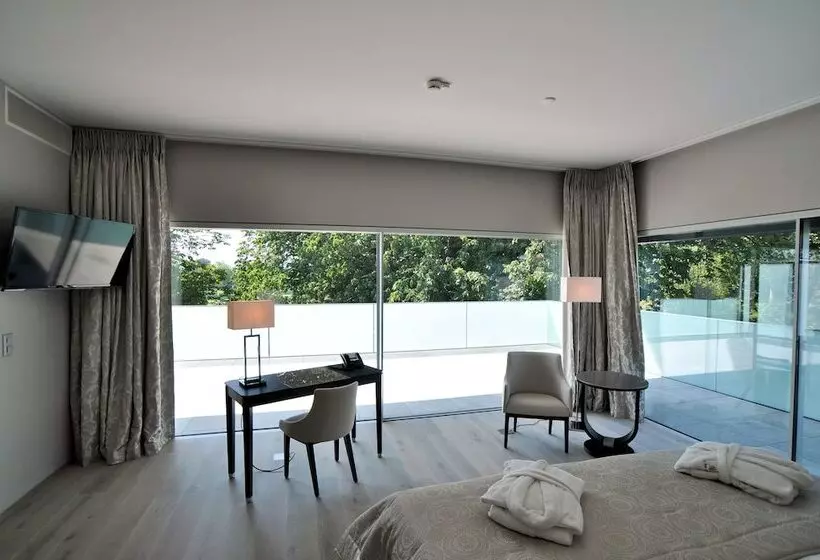 デラックスルーム, Hostellerie Le Petit Manoir