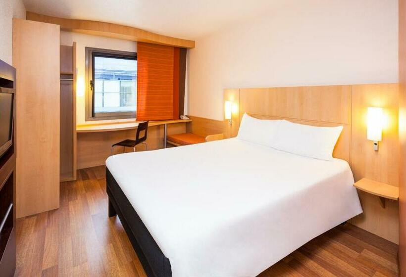 اتاق خانوادگی, Ibis Madrid Alcobendas