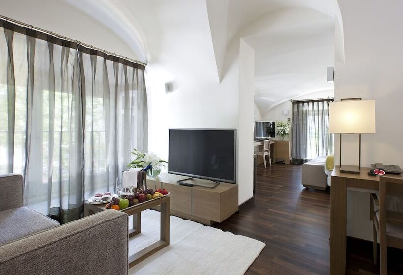 سوییت جونیور, NH Collection Madrid Palacio De Tepa