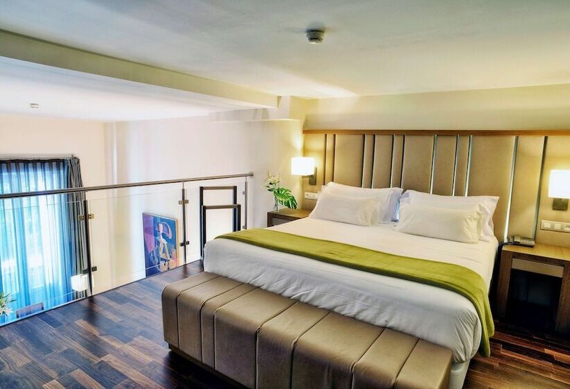 سوییت جونیور, NH Collection Madrid Palacio De Tepa