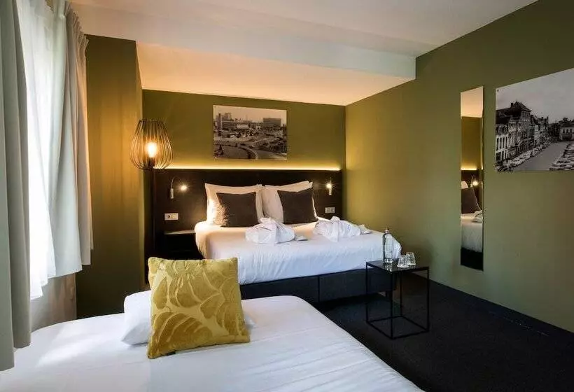 اتاق لوکس, Parkzicht Eindhoven