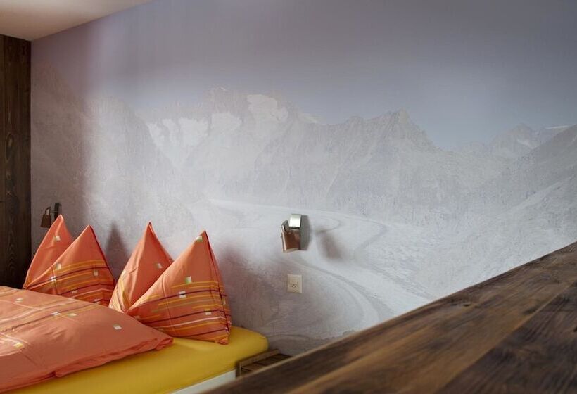 חדר סטנדרט לשלושה, Slalom