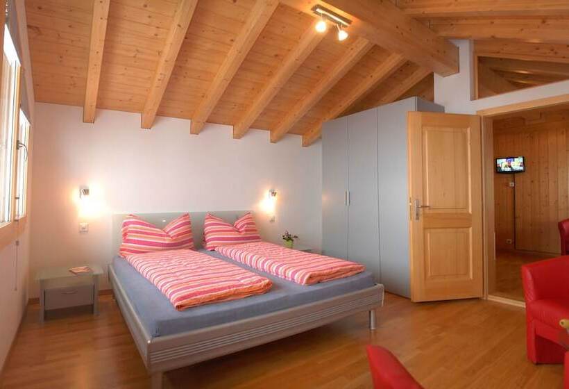 חדר משפחתי נוף להרים, Slalom