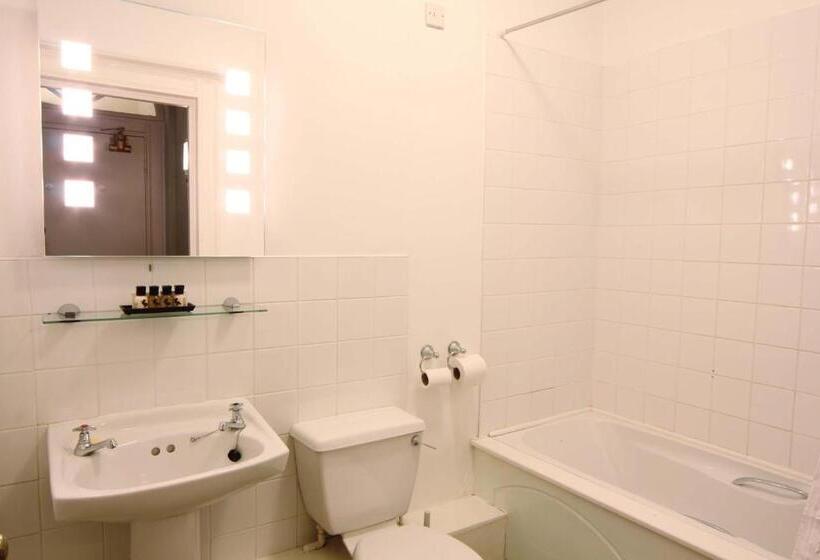 חדר אקונומי, Sweeney Hall